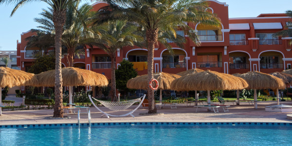 Proyectos Construcción de Piscinas Buenache de Alarcón · Piscinas para Comunidades Vecinos / Propietarios